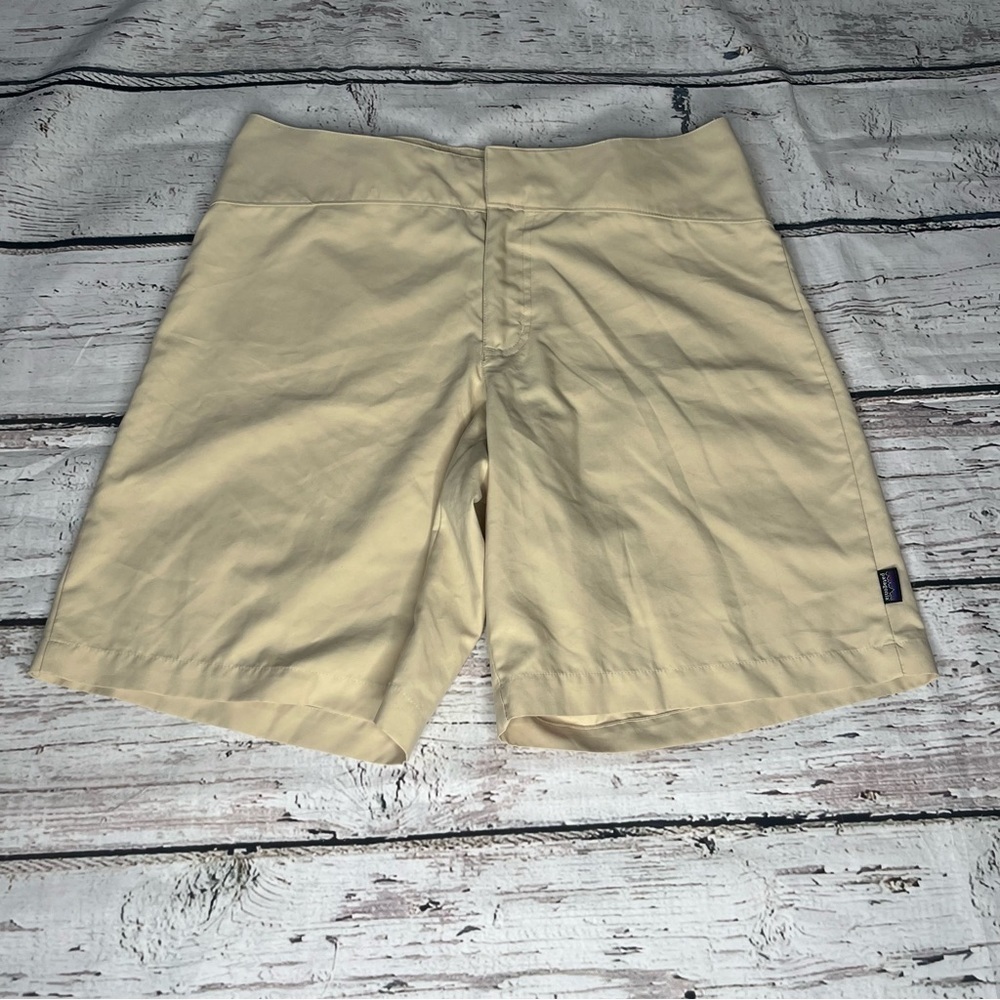 Patagonia Cream Women Shorts Size 8 - Picture 6 of 7